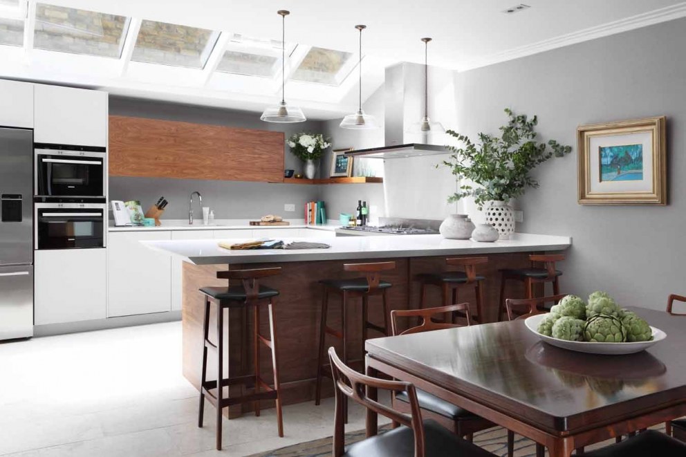Notting Hill Mid-Century Townhouse | Dining & Kitchen Space | Interior Designers